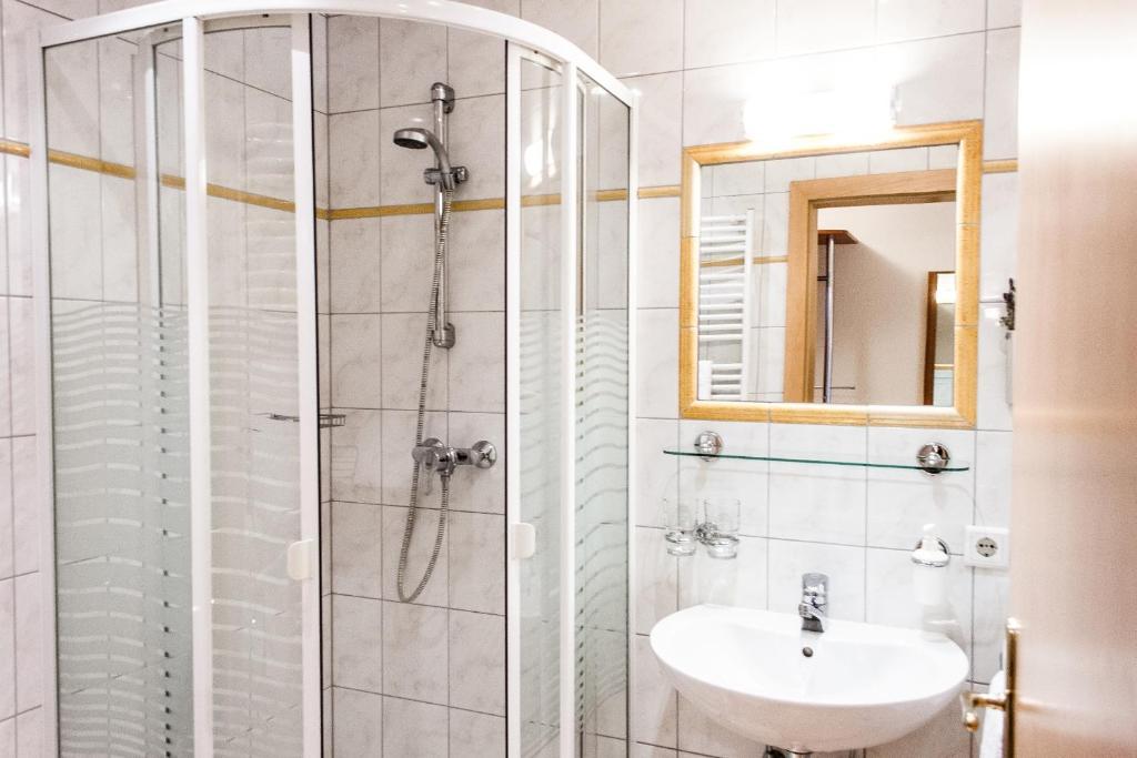 Weinberghof Ilkerl-Luf Bed & Breakfast Krems an der Donau Room photo